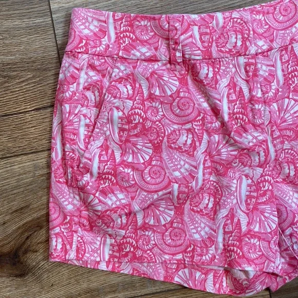 Vineyard Vines Pink Shells Allover Shorts - Picture 3 of 8